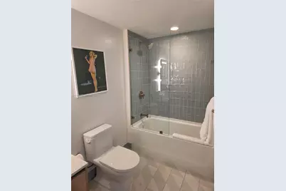 159 NE 6th St #4302, Miami, FL 33132 - Photo 12