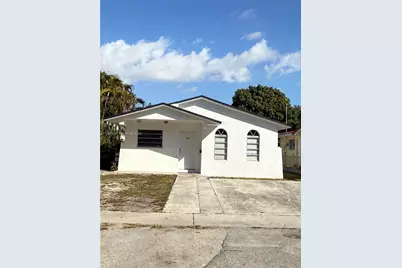 381 E 61st St, Hialeah, FL 33013 - Photo 1