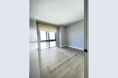 16385 Biscayne Blvd #607, North Miami Beach, FL 33160 - Photo 6