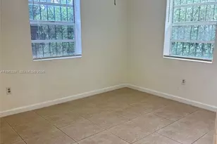 956 NE 80th St, Miami, FL 33138 - Photo 18