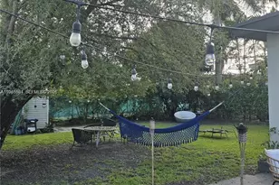 956 NE 80th St, Miami, FL 33138 - Photo 24