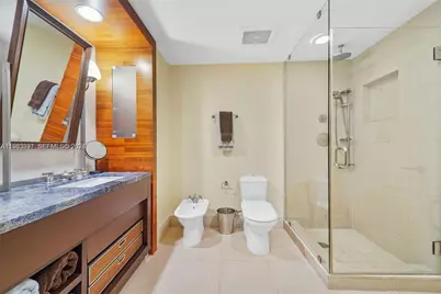 6799 Collins Ave #1604, Miami Beach, FL 33141 - Photo 16
