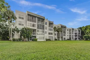 9440 Poinciana Pl, Davie, FL 33324 - Photo 36