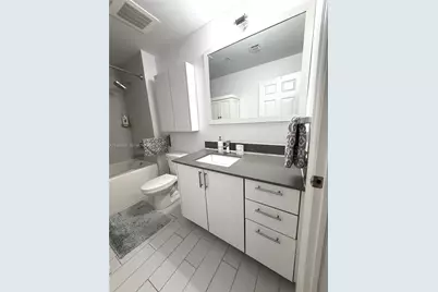 999 SW 1st Ave #1201, Miami, FL 33130 - Photo 10
