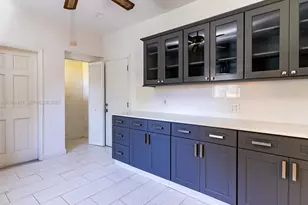 630 SW 25th Rd, Miami, FL 33129 - Photo 14