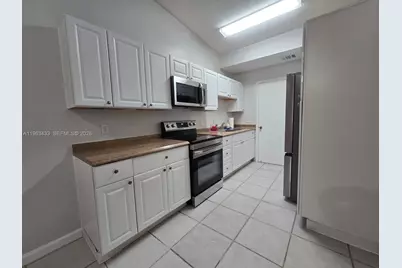 9287 NW 18th St, Pembroke Pines, FL 33024 - Photo 12