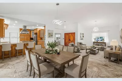15507 NW 82nd Ct, Miami Lakes, FL 33016 - Photo 6