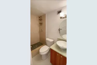 801 Brickell Bay Dr #1470, Miami, FL 33131 - Photo 10