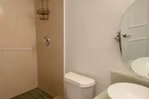 801 Brickell Bay Dr, Miami, FL 33131 - Photo 10