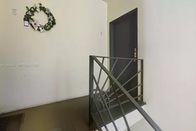 736 12th St #7, Miami Beach, FL 33139 - Photo 4