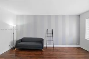 736 12th St, Miami Beach, FL 33139 - Photo 4