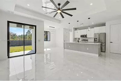 369 Woodburn, Lehigh Acres, FL 33972 - Photo 18