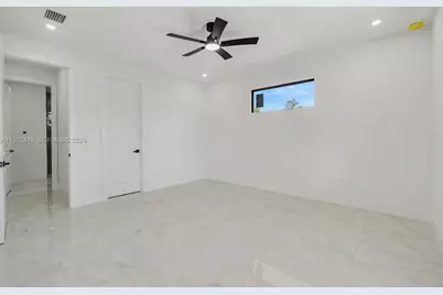 369 Woodburn, Lehigh Acres, FL 33972 - Photo 16