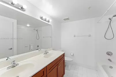 36 NW 6th Ave #502, Miami, FL 33128 - Photo 16