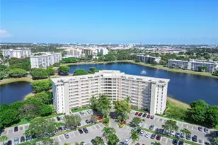 2940 N Course Dr, Pompano Beach, FL 33069 - Photo 4