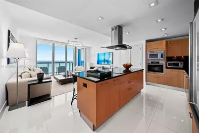 6899 Collins Ave #2207, Miami Beach, FL 33141 - Photo 2