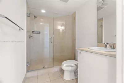 20000 E Country Club Dr #716, Aventura, FL 33180 - Photo 22