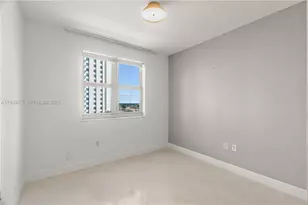 20000 E Country Club Dr, Aventura, FL 33180 - Photo 20