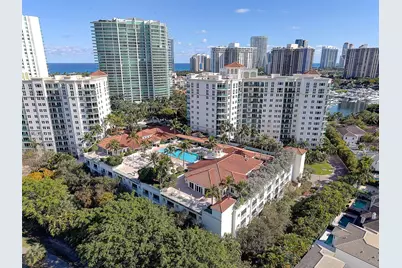 20000 E Country Club Dr #716, Aventura, FL 33180 - Photo 50