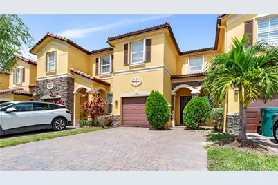 8678 NW 113th Ct, Doral, FL 33178 - Photo 2