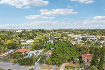 299 S Biscayne River Dr, Miami, FL 33169 - Photo 60