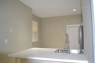 1935 Madeira Dr #1935, Weston, FL 33327 - Photo 8