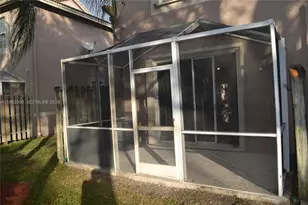 1935 Madeira Dr, Weston, FL 33327 - Photo 24