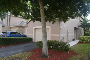 1935 Madeira Dr, Weston, FL 33327 - Photo 2