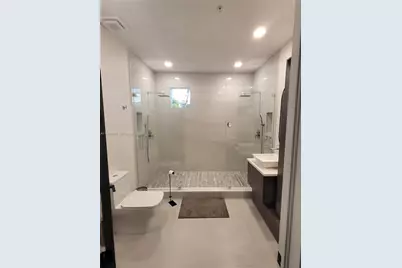 1372 Bayview Dr, Fort Lauderdale, FL 33304 - Photo 22