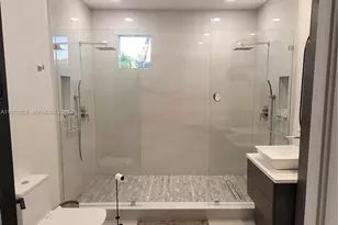 1372 Bayview Dr, Fort Lauderdale, FL 33304 - Photo 22