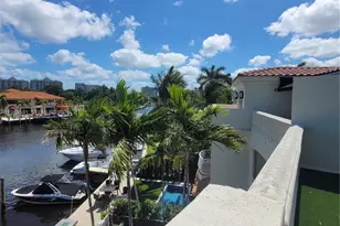 1372 Bayview Dr, Fort Lauderdale, FL 33304 - Photo 32