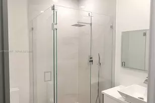 1372 Bayview Dr, Fort Lauderdale, FL 33304 - Photo 18