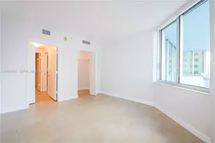 335 S Biscayne Blvd, Miami, FL 33131 - Photo 16