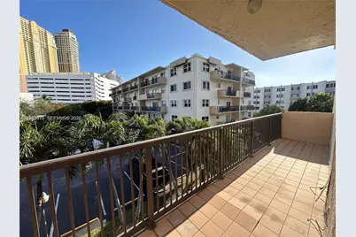 250 181st Dr #209, Sunny Isles Beach, FL 33160 - Photo 6