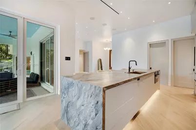 16315 SW 88th Ct, Palmetto Bay, FL 33157 - Photo 12