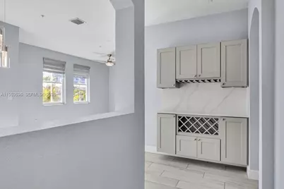 150 Jacaranda Country Club Dr #200, Plantation, FL 33324 - Photo 18
