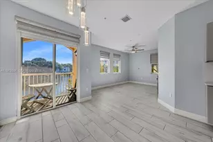 150 Jacaranda Country Club Dr, Plantation, FL 33324 - Photo 22