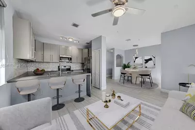 150 Jacaranda Country Club Dr #200, Plantation, FL 33324 - Photo 8