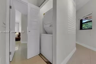 15533 N Miami Lakeway N, Miami Lakes, FL 33014 - Photo 46