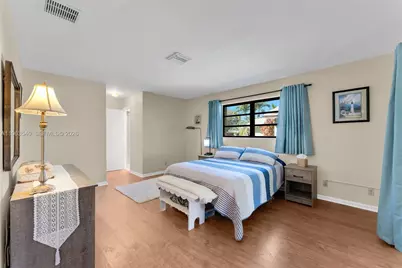 5331 NW 77th Ct, Pompano Beach, FL 33073 - Photo 12