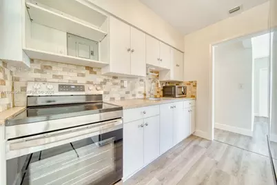 2798 SW 32nd Ave #2798, Miami, FL 33133 - Photo 4