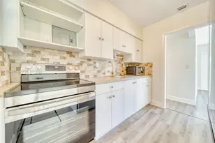 2798 SW 32nd Ave, Miami, FL 33133 - Photo 4