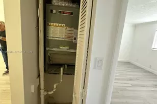 2008 N Jackson St, Hollywood, FL 33020 - Photo 22