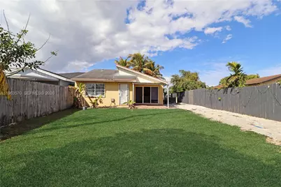 11324 SW 187th Ter, Miami, FL 33157 - Photo 14