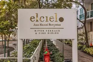 31 SE 5th St, Miami, FL 33131 - Photo 36