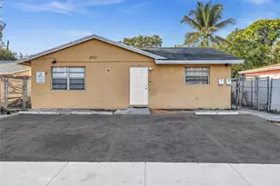 2512 NW 9th Pl, Fort Lauderdale, FL 33311 - Photo 1