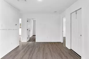 2512 NW 9th Pl, Fort Lauderdale, FL 33311 - Photo 12