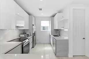 7743 SW 99th St, Miami, FL 33156 - Photo 4