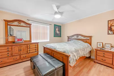 5560 Lakeside Dr #204, Margate, FL 33063 - Photo 8