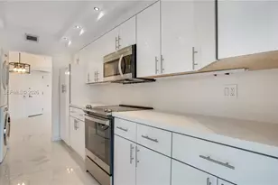 19707 Turnberry Way, Aventura, FL 33180 - Photo 8